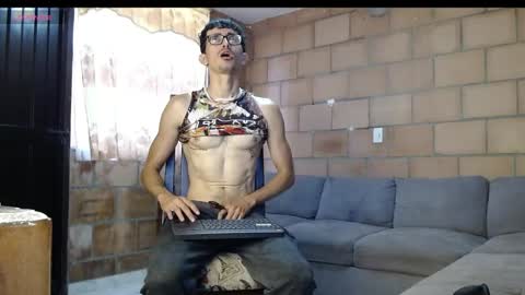 jhosuamoore2 online show from April 2026 01:28:01 PM