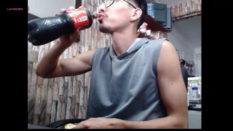 jhosuamoore2 online show from May 2026 05:18:01 PM