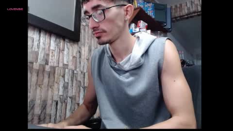 jhosuamoore2 online show from May 2026 11:59:01 AM
