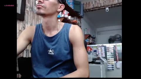 jhosuamoore2 online show from May 2026 01:06:01 PM