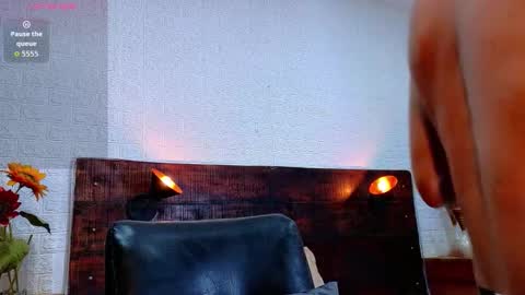 jhosuavega online show from November 2025 05:06:02 AM