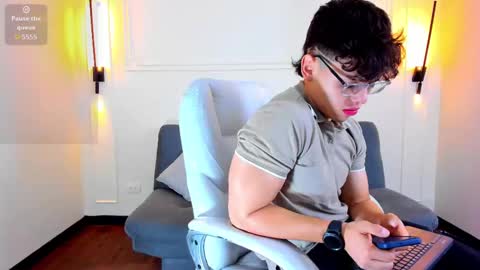 jhoumod_21 online show from October 2025 10:21:01 AM