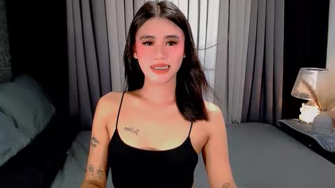 jhuliana_and_charles_room online show from October 2025 02:53:01 AM