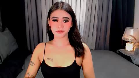 jhuliana_and_charles_room online show from November 2025 05:54:01 AM