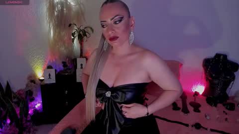 jianilnescoth online show from October 2025 03:53:01 PM