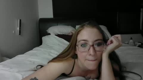 Snapshot of jilliangiselle chatting on February 2026 06:19:02 AM jilliangiselle online show from February 2026 06:19:02 AM