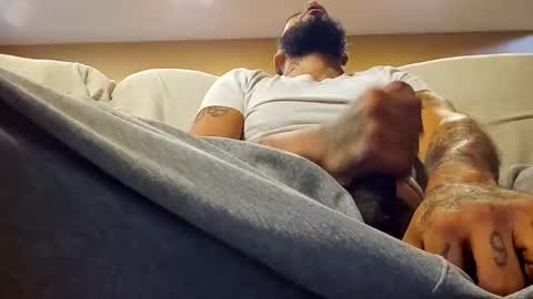 Snapshot of jillyjang202 chatting on November 2025 06:52:02 PM HoopersRelease online show from November 2025 06:52:02 PM