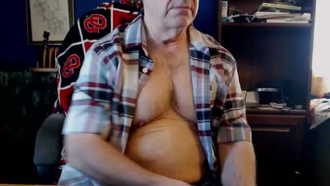 Snapshot of jimikb chatting on February 2025 05:07:02 PM Jim online show from February 2025 05:07:02 PM