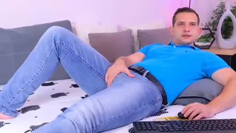 Snapshot of jimmy_doss chatting on July 2026 07:23:02 AM Jimmy online show from July 2026 07:23:02 AM