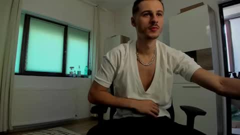 Snapshot of jimmys_style chatting on September 2025 12:16:01 PM AlphaJimmy online show from September 2025 12:16:01 PM