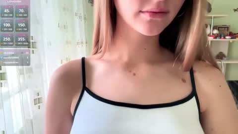 Snapshot of jinnyjaquins chatting on October 2025 07:40:01 AM Jinny online show from October 2025 07:40:01 AM