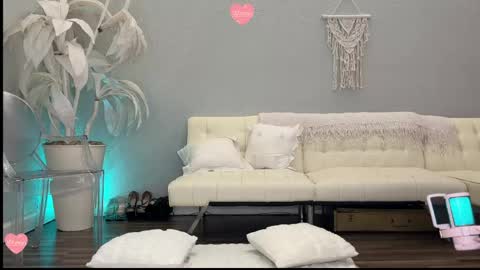 Snapshot of jinxy_loves chatting on May 2026 06:03:01 PM jinxy loves online show from May 2026 06:03:01 PM