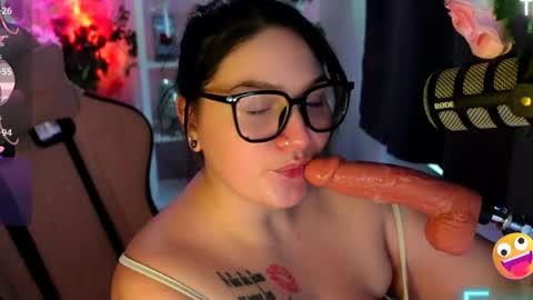Jinyxx3 online show from May 2026 06:24:01 PM