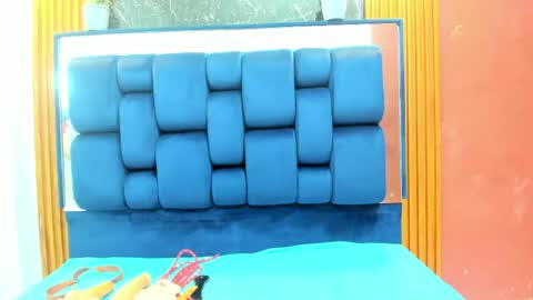 jisooluv online show from April 2026 07:31:01 PM