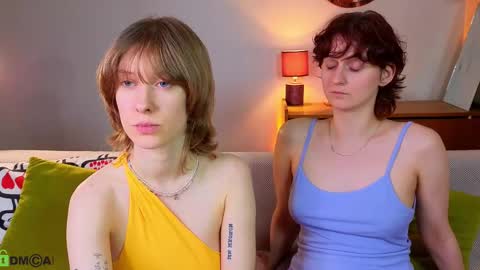 Snapshot of jitoon_exe chatting on November 2025 03:15:02 PM Hey Guys We are Julia ginger Tina brunette online show from November 2025 03:15:02 PM