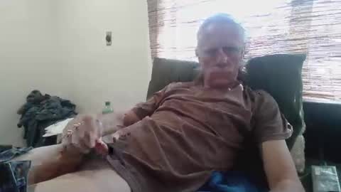 Snapshot of jizzmitten5 chatting on February 2026 07:35:01 PM jizzmitten5 online show from February 2026 07:35:01 PM