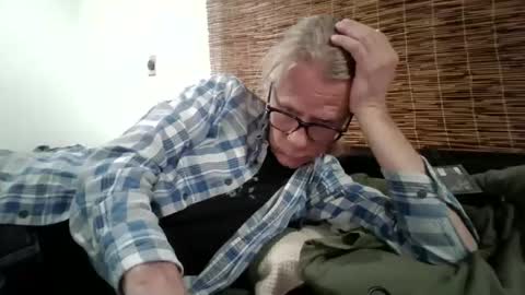 Snapshot of jizzmitten5 chatting on March 2026 06:28:02 AM jizzmitten5 online show from March 2026 06:28:02 AM