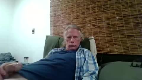 Snapshot of jizzmitten5 chatting on March 2026 05:01:02 AM jizzmitten5 online show from March 2026 05:01:02 AM