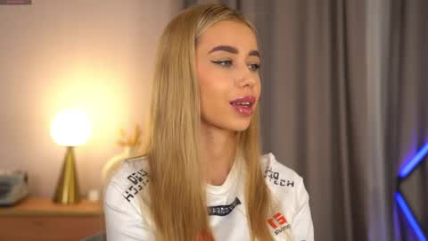 Jenny online show from March 2026 08:20:01 AM