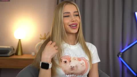 Jenny online show from March 2026 08:15:01 AM