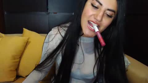 Snapshot of jjodie__ chatting on December 2024 04:47:02 AM luuuuuuuuuu online show from December 2024 04:47:02 AM