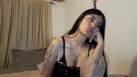 Snapshot of jjodie__ chatting on December 2025 03:14:02 AM luuuuuuuuuu online show from December 2025 03:14:02 AM