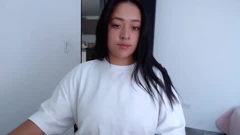 Snapshot of jjulietha95 chatting on January 2025 01:55:02 PM Julieta online show from January 2025 01:55:02 PM
