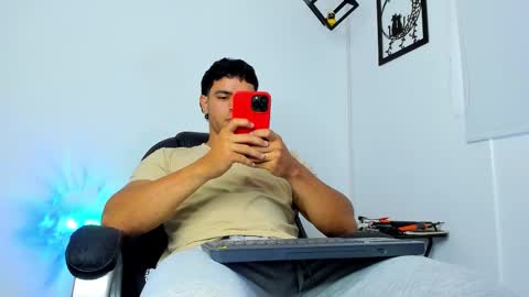 IGJmortton online show from November 2025 12:03:01 PM