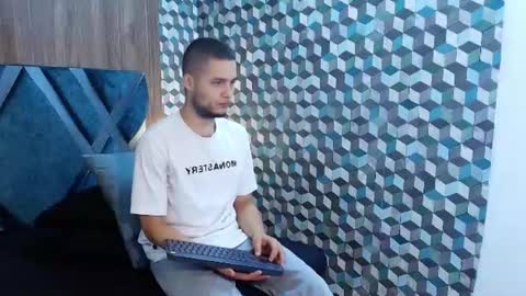  Joao online show from June 2026 10:13:02 PM