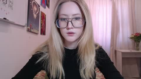 joan_kiss online show from April 2026 08:19:02 AM