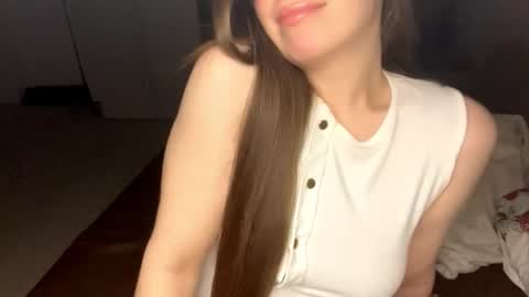 Snapshot of joanalkins chatting on November 2025 08:58:02 PM Adel online show from November 2025 08:58:02 PM