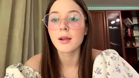 Snapshot of joanalkins chatting on December 2025 03:17:02 PM Adel online show from December 2025 03:17:02 PM