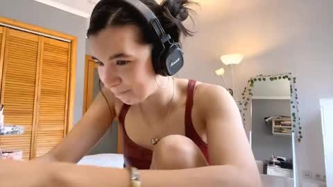 joanaphippin online show from April 2026 05:51:02 AM