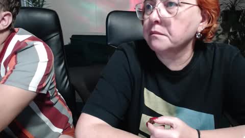 Snapshot of joannaandneighbour chatting on October 2025 08:34:02 AM Joanna and Greg online show from October 2025 08:34:02 AM