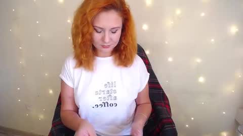 Snapshot of joanne_star chatting on October 2025 09:51:02 AM SweetGinger online show from October 2025 09:51:02 AM