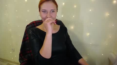 Snapshot of joanne_star chatting on October 2025 11:46:01 PM SweetGinger online show from October 2025 11:46:01 PM