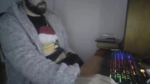 joaodias_18 online show from December 2024 09:38:02 PM