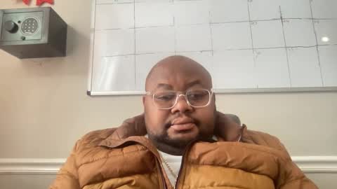 joe25123 online show from January 2026 07:34:01 PM