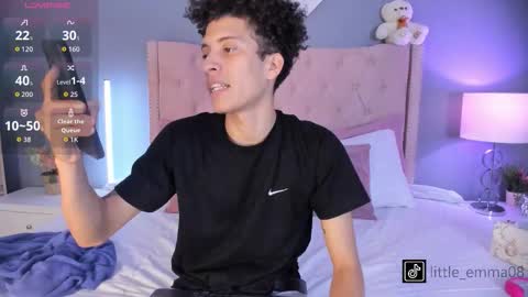 Snapshot of joeandemma chatting on October 2025 10:22:02 PM Emma Joe online show from October 2025 10:22:02 PM