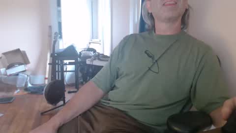 joebo7575 online show from April 2026 10:23:02 PM