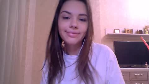 Jennifer online show from December 2025 05:11:02 PM