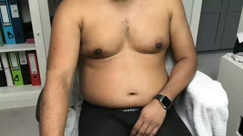 Snapshot of joeshades77 chatting on April 2026 12:31:01 PM joeshades online show from April 2026 12:31:01 PM