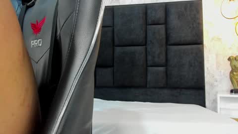     online show from January 2025 04:21:01 AM