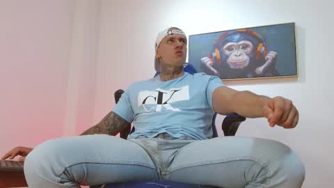 Snapshot of joeysexx1 chatting on February 2026 04:31:01 AM online show from February 2026 04:31:01 AM