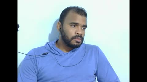 johan2222222222 online show from October 2025 04:00:02 AM