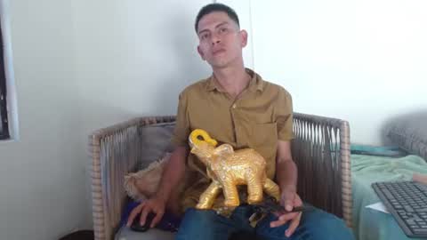Snapshot of johan_kitten chatting on June 2026 09:39:01 PM johan online show from June 2026 09:39:01 PM