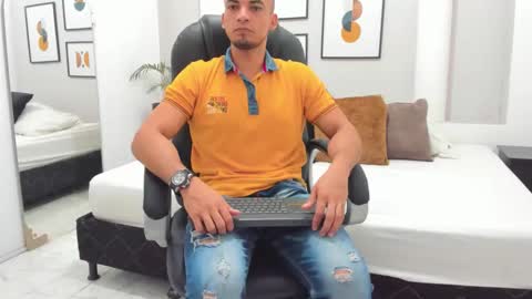 johan online show from November 2025 06:32:01 PM