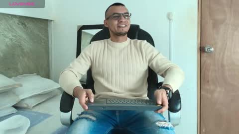 Snapshot of johan_miller1 chatting on December 2025 11:06:02 AM johan online show from December 2025 11:06:02 AM