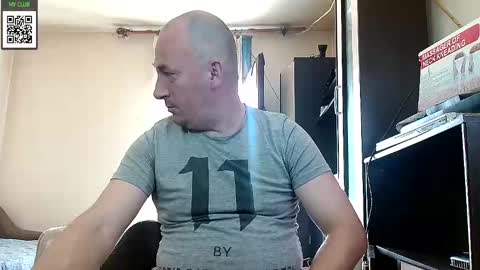Snapshot of johanbarker chatting on January 2025 11:33:01 AM Johan online show from January 2025 11:33:01 AM