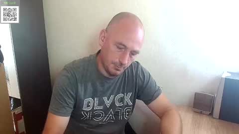 Snapshot of johanbarker chatting on September 2025 11:14:01 AM Johan online show from September 2025 11:14:01 AM